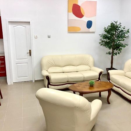 Apartment Tesla Pancevo Bagian luar foto