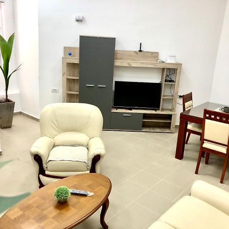 Apartment Tesla Pancevo Bagian luar foto