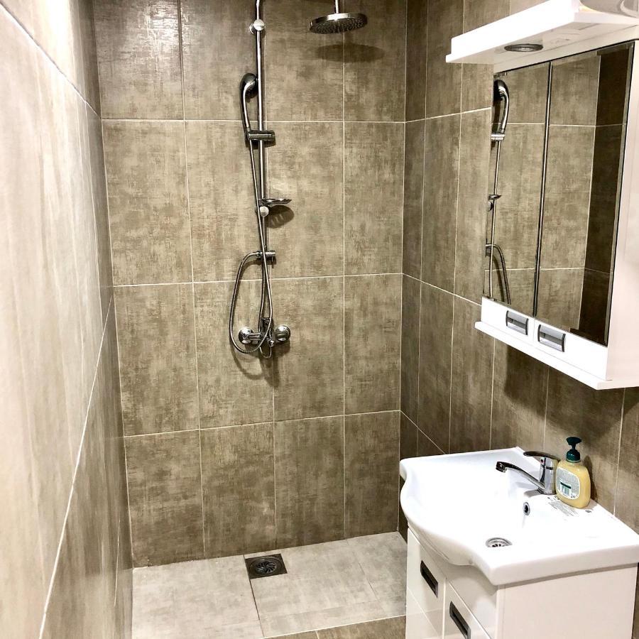 Apartment Tesla Pancevo Bagian luar foto