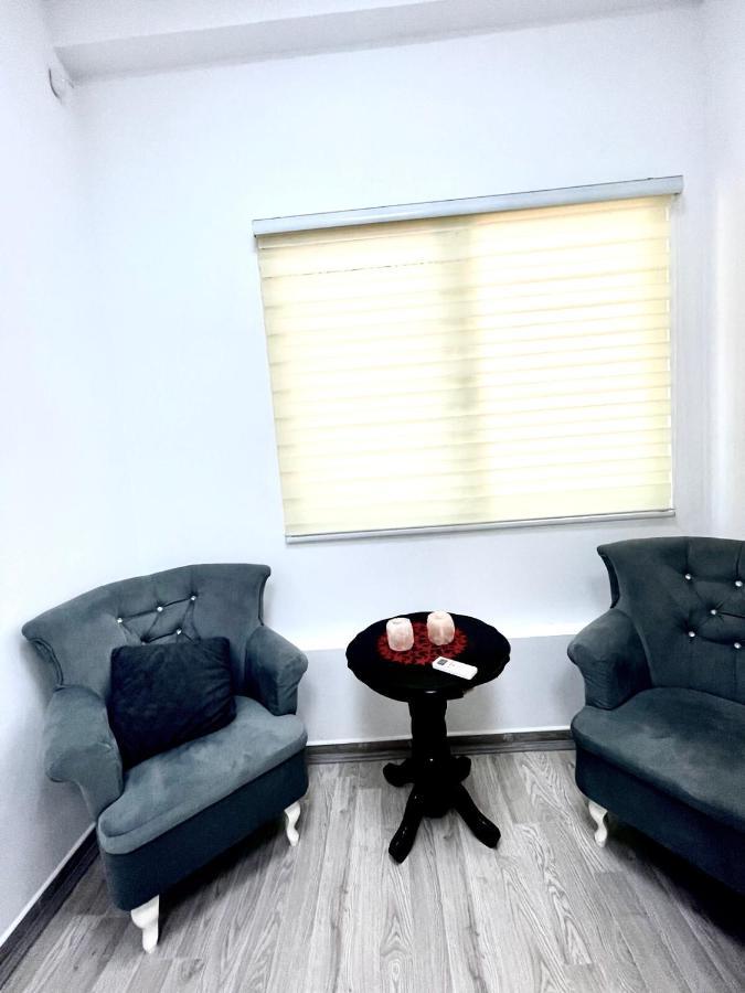 Apartment Tesla Pancevo Bagian luar foto